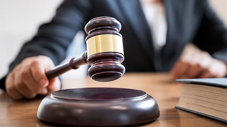 20 سنة سجنا لمنتحلي صفة الوزراء والضباط العسكريين