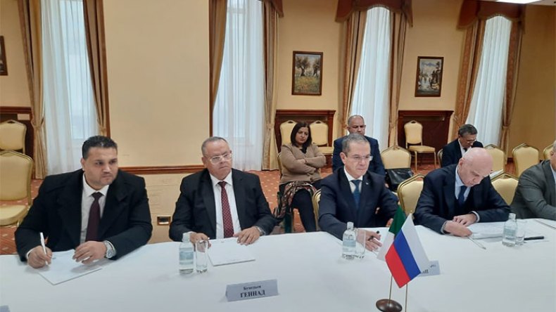 اجتماع اللجنة الجزائرية – الروسية للتعاون يُتوج بعدة اتفاقيات