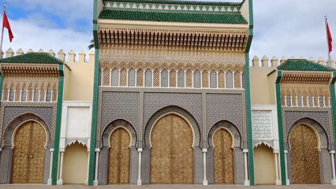 العالم منشغل بالعدوان على غزة وإعلام المغرب يتحسر على “قمة النقب”