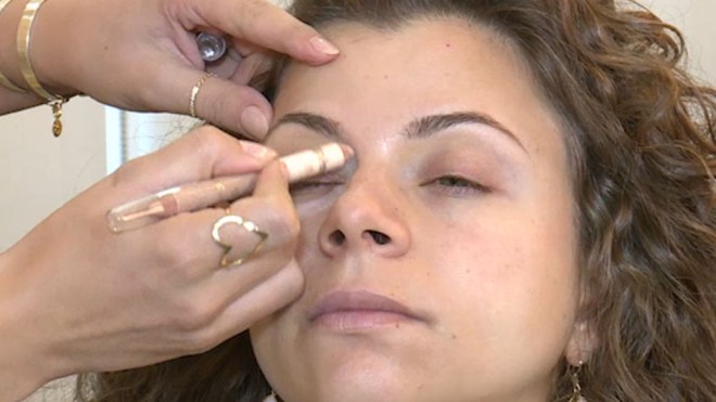 “الحزن في القلب”.. رواج ماكياج العزاء في بعض الدول يثير الجدل!