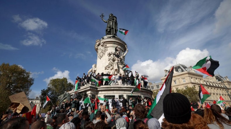 “Macron donne un permis de tuer à Israël”