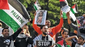 أزيد من 100 مثقف عربي ينددون بجرائم الكيان الصهيوني في غزة