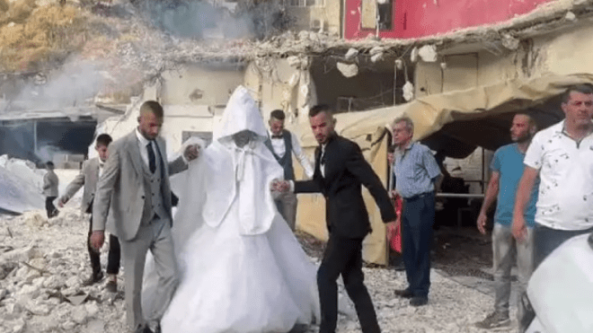 فيديو متداول لحفل زفاف في غزة تحت القصف هذه حقيقته!