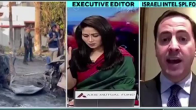 بالفيديو.. مذيعة هندية تخرس ضيفها الإسرائيلي الذي هاجمها بسبب ألوان ثوبها!