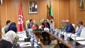 تنصيب مجموعة الصداقة بين الجزائر وتونس