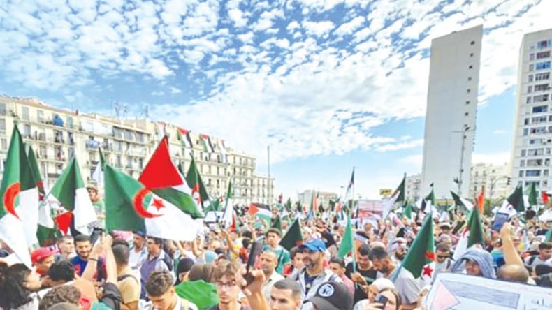 بث مشترك مستمر لانتفاضة الجزائريين.. حرب إعلامية على العدوان الصهيوني