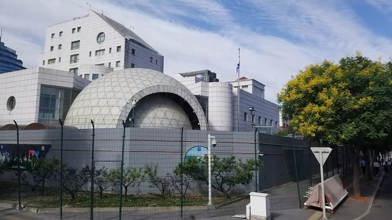 خارجية الاحتلال: طعن دبلوماسي إسرائيلي في بكين