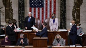 100 عضو بالكونغرس يطالبون بايدن بالتحرك لوقف إطلاق النار