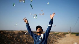 مقابل مكافأة.. الاحتلال يطلب من سكان غزة التبليغ عن مكان الأسرى