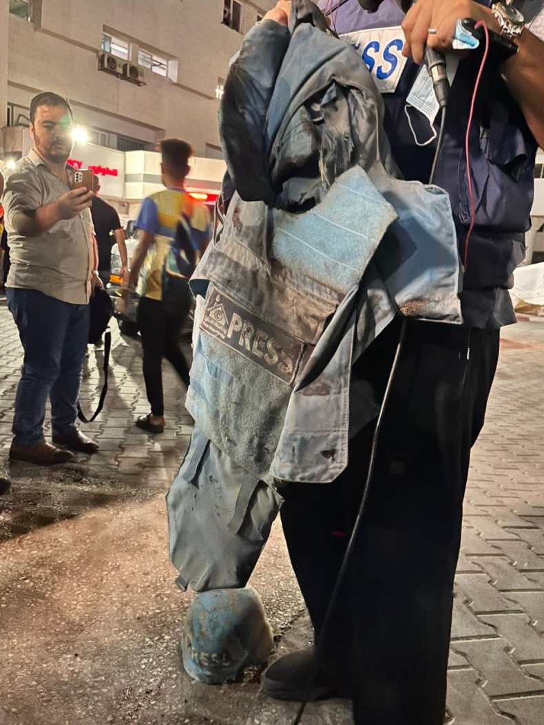 Cinq journalistes palestiniens tombent en martyrs lors de l’agression sioniste contre Ghaza