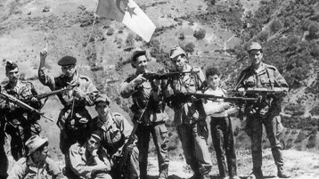 النوفمبريون.. والذين من قبلهم