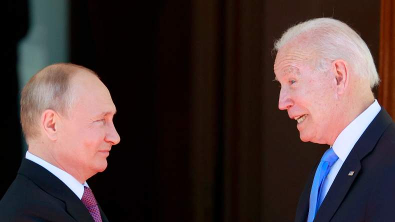 روسيا: العلاقات مع الولايات المتحدة معرضة للانهيار في أي لحظة