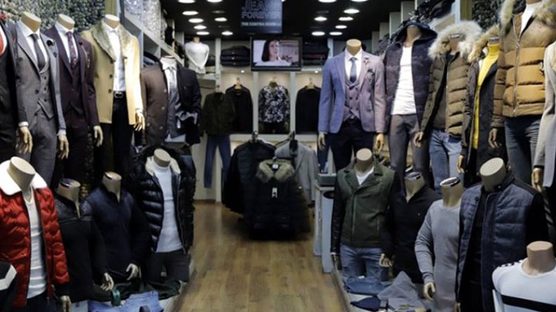 انتعاش تجارة الألبسة الثقيلة وعودة الطمأنينة للمستوردين