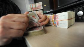 نحو فتح رأسمال بنكين عموميين قبل نهاية 2023