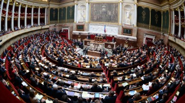 Le parlement français refuse d’observer une minute de silence pour les employés onusien tués par Israël