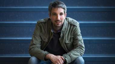 L’humoriste français qui a traité “Netanyahu de sorte de Nazi” averti!