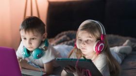 محتويات تصيب أبناءنا بتأخر النطق والاختلالات العصبية