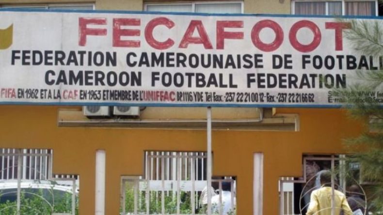 بِالصّور: مباراة بِعشرة لاعبين فقط لِكلّ فريق بِسبب المُشعوذين!