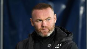 روني: نجوتُ الآن لِأنّي كنتُ أشرب الخمر حتّى “أرى الدّيك حمارا”!