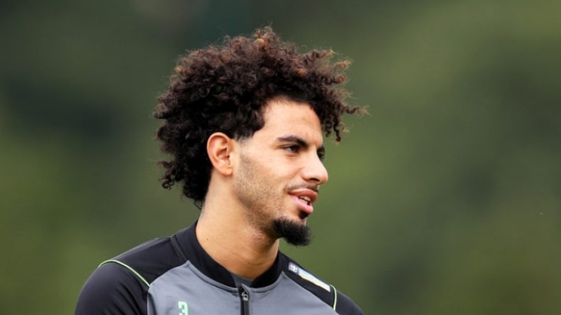 إدارة ولفرهامبتون تردّ على الرّاغبين في انتداب آيت نوري