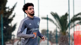 آيت نوري يتحدّث عن طفولته و”الخضر” والجمهور الجزائري