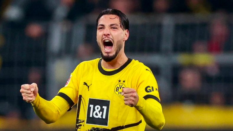 بن سبعيني يتأهّل في رابطة الأبطال