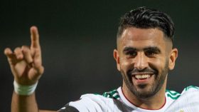 محرز في القائمة الأخيرة لِجائزة أحسن لاعب إفريقي