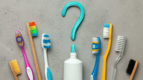 لهذه الأسباب يجب تغيير فرشاة الأسنان كل 3 أشهر!