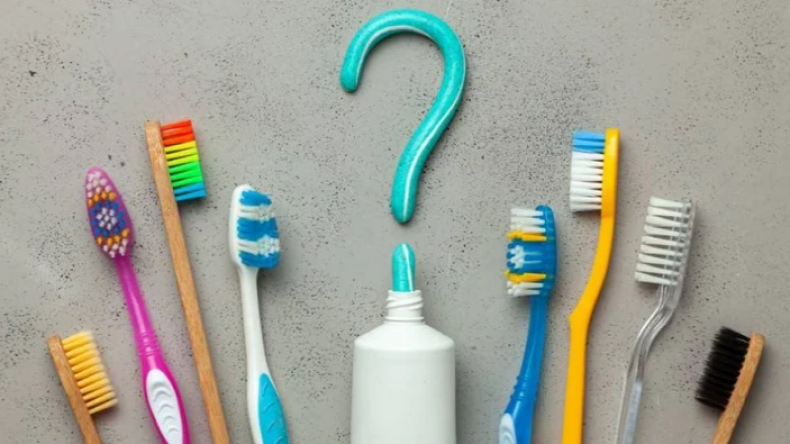 لهذه الأسباب يجب تغيير فرشاة الأسنان كل 3 أشهر!
