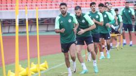 آخر مران لـ “الخضر”.. أرضية ميدان الموزمبيق جافّة والجوّ حارّ