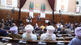 البرلمان يطوي قانوني العقار الصناعي وأراضي الدولة