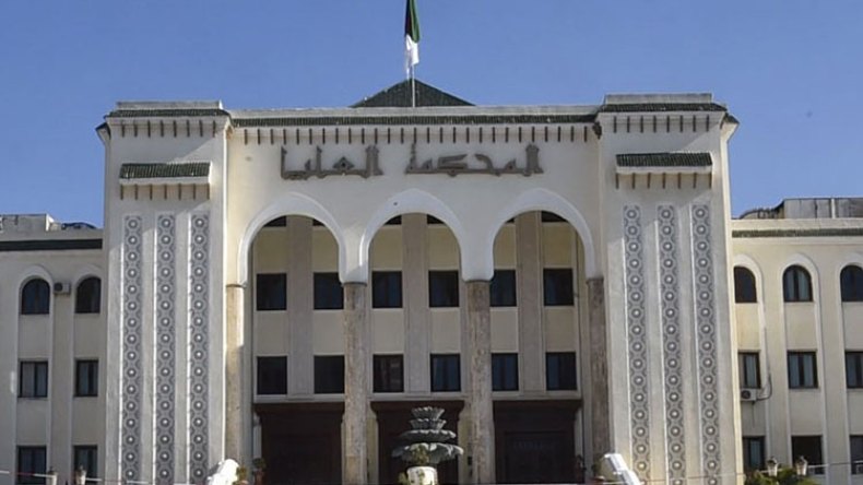 المحكمة العليا تؤيد عقوبات متابعي قضية تهريب الأموال بوهران