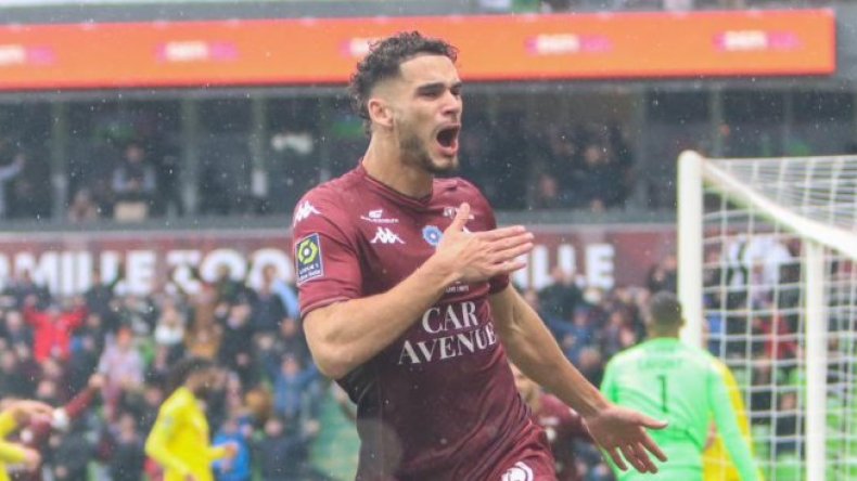 تألّق قيطون تسجيلا وتمريرا