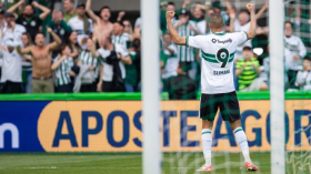 هل يرحل سليماني؟ إدارة نادي كوريتيبا تُوضّح