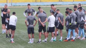 بالفيديو: أوّل حصّة تدريبية لـ “الخضر” بِالموزمبيق