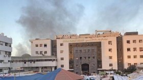 الصهاينة ينفذون محرقة بمستشفى “الشفاء”