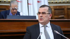 مراجعة شاملة لكل النصوص التشريعية والتنظيمية لقطاع العمل