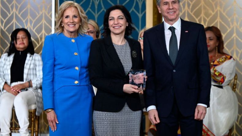  ناشطتان أردنيتان تتنازلان عن جوائز من الخارجية الأمريكية لهذا السبب!