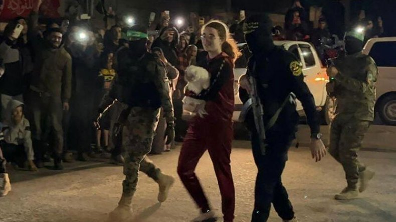 كلب الأسيرة وفيلم نتنياهو