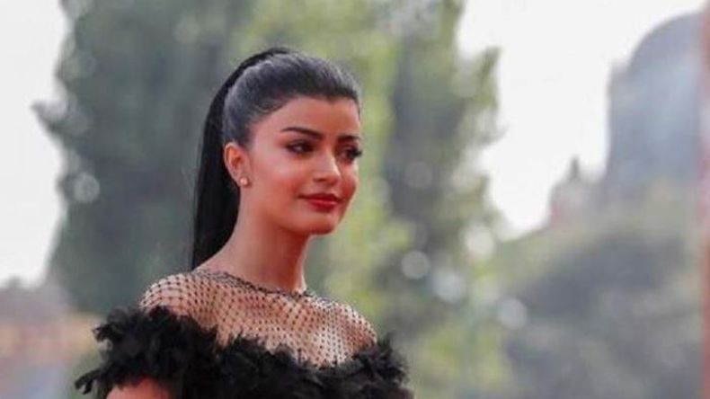 الفنانة السعودية ميلا الزهراني تتعرض لحملة مقاطعة ثم دعم بسبب تغريدة!