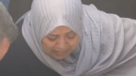 فيديو مؤثر لأم فلسطينية وهي تودع ابنها الشهيد.. شاهد ما قالته!