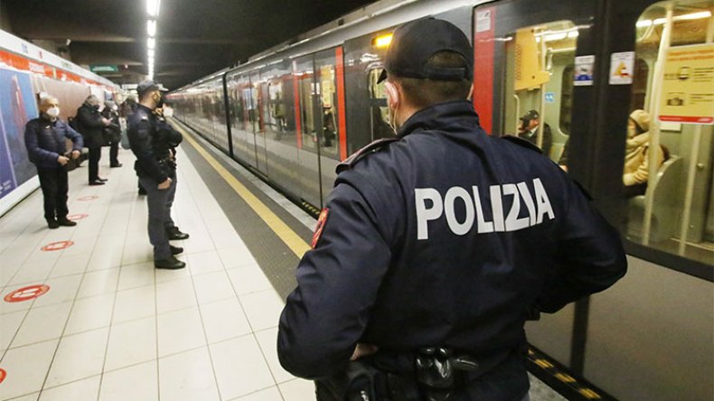 توقيف مطلوب من الجزائر بتهم إرهاب في ميترو ميلانو