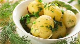 10 أطعمة تصبح مفيدة أكثر عند تناولها مسلوقة