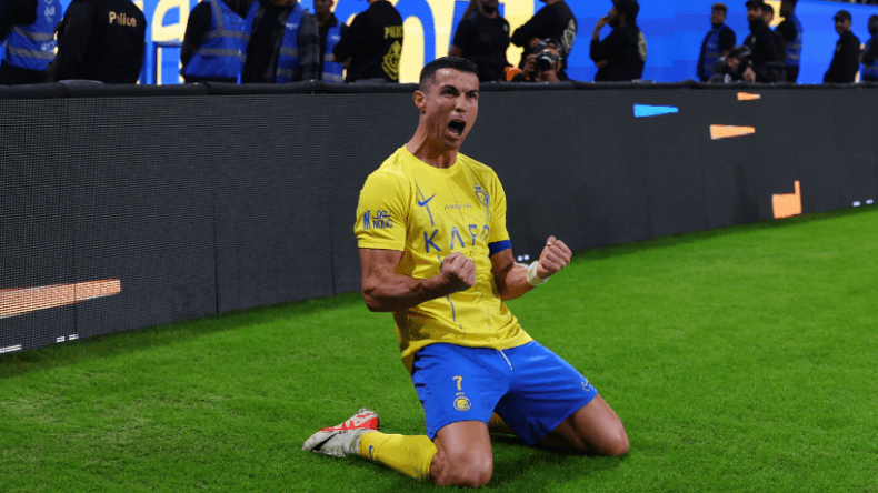 بالفيديو.. رونالدو يخطف الأضواء بهدف عالمي