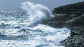 تنبيه: أمواج خطيرة تضرب هذه السواحل