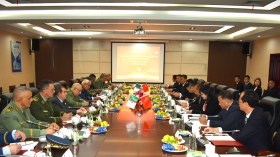 شنقريحة يتباحث تعزيز التعاون العسكري والأمني مع الصين