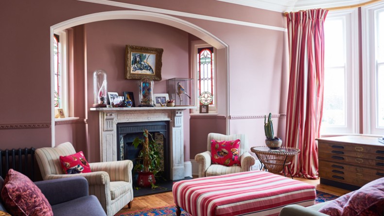 الصالون التركي.. فخامة لا تحتمل الخطأ