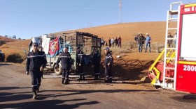 وهران: تفحم 5 أشخاص في حادث انقلاب شاحنة متبوع بحريق