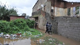 سكيكدة: إجلاء 275 عائلة عبر 5 بلديات بسبب التقلبات الجوية