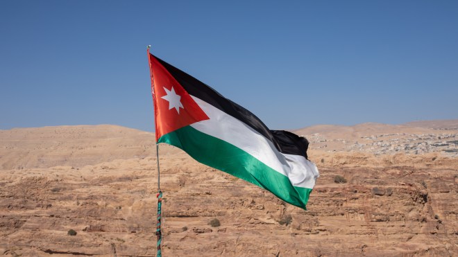 الأردن تستدعي سفيرها في تل أبيب على الفور